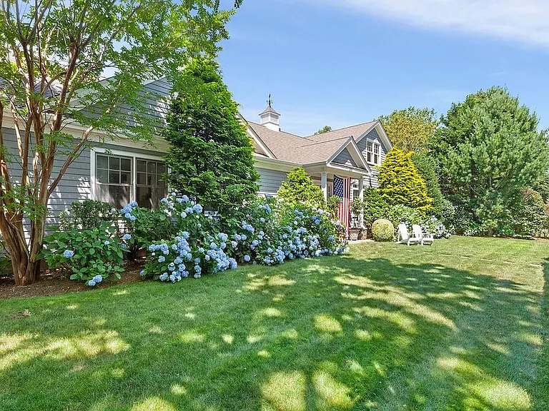 33 Dale St — Photo 2