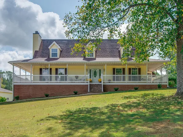 6761 Hall Rd, Greenbrier, TN 37073