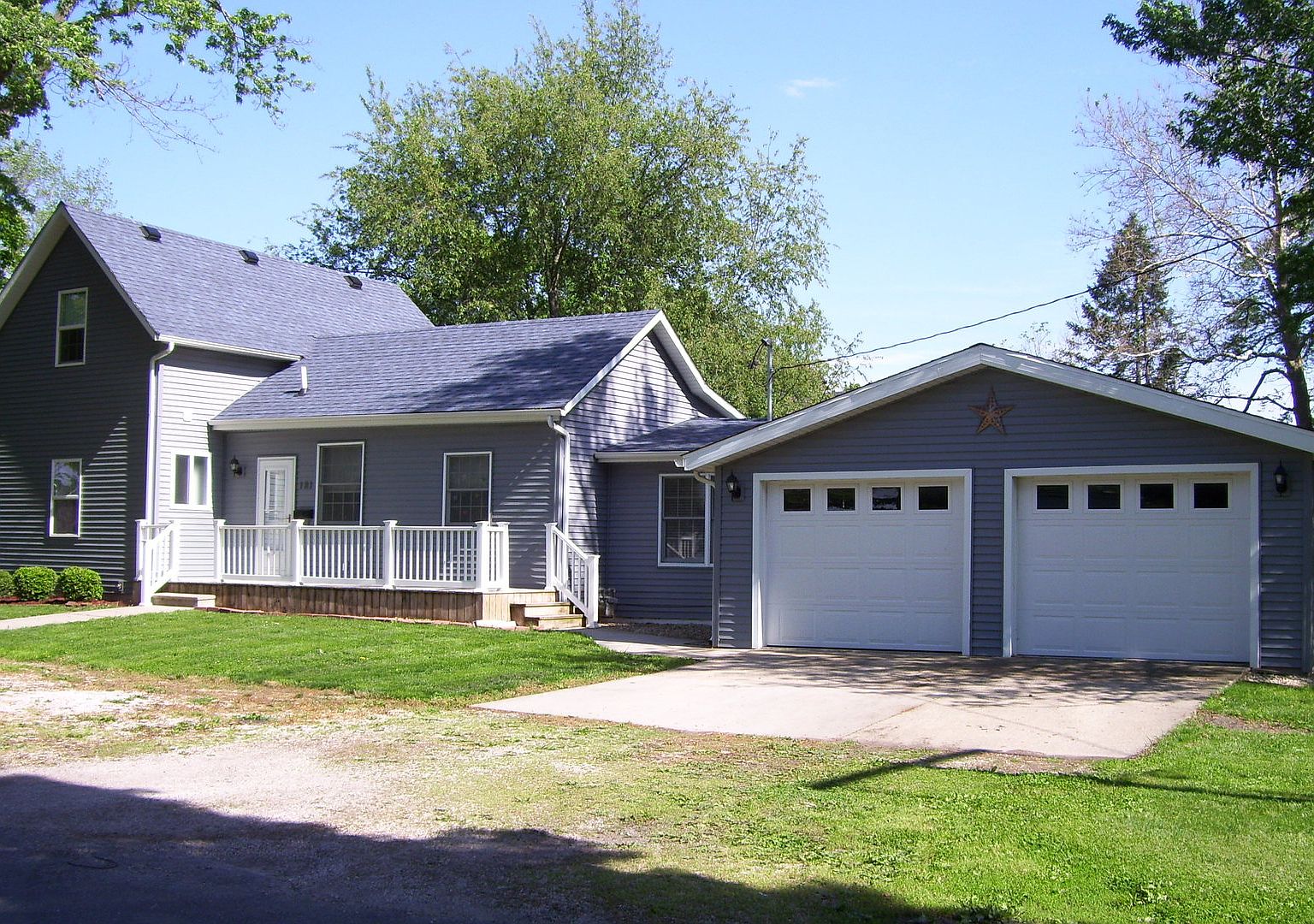 181 E Sprague St, Bement, IL 61813 Zillow