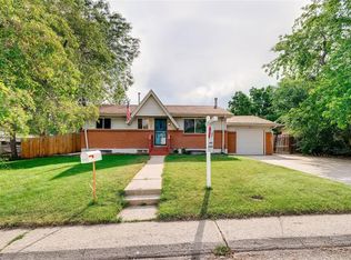 1053 S Quail Way, Lakewood, CO 80226