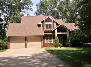 10040 Victoria Dr, Plymouth, IN