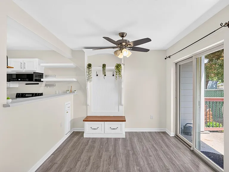 7143 SW Sagert St #104 — Photo 7