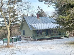 105 Zions Hill Rd, Chesterville, ME 04938