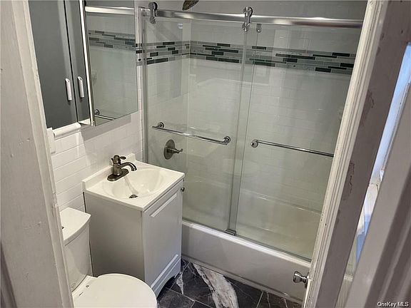 5th image of 6 Schneider Ave