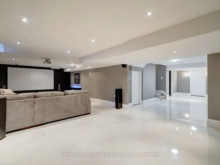 8 Watercliff Pl — Photo 26