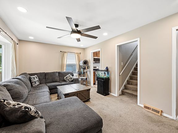 4th image of 3933 W 85th Pl
