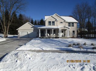 3536 Breezy Point Dr, Okemos, MI 48864