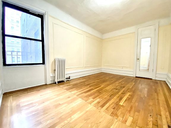 3rd image of 160 Claremont Ave APT 5f