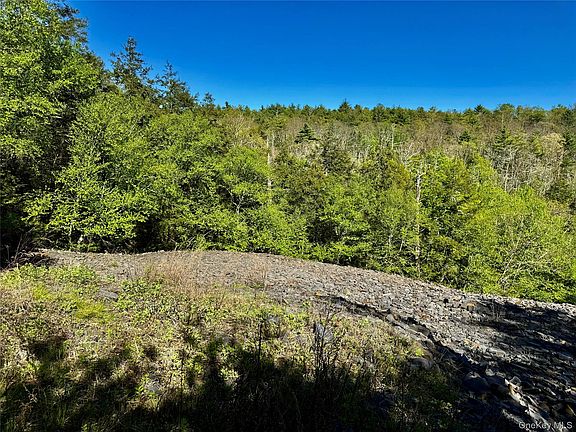 2nd image of 101 Stone Road