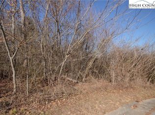 740 SE Chatsworth Street, Lenoir, NC 28645
