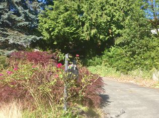 3037 25th Ave W, Seattle, WA 98199