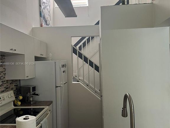4th image of 14035 SW 91st Ter #14035