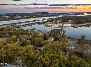 422 Lake Shore Dr, Sunset Beach, NC 28468