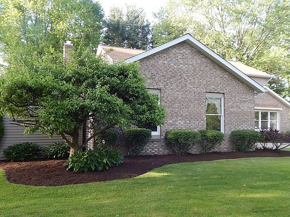 4th image of 106 Beau Dr