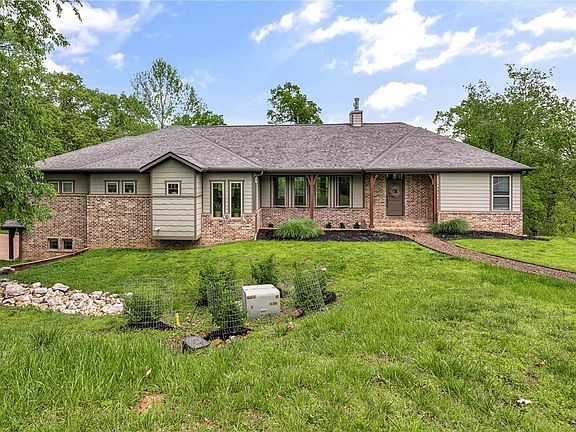 3rd image of 13610 Teton Ln