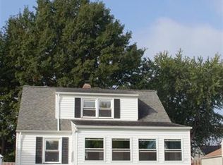 2312 Larchmont Dr, Wickliffe, OH 44092