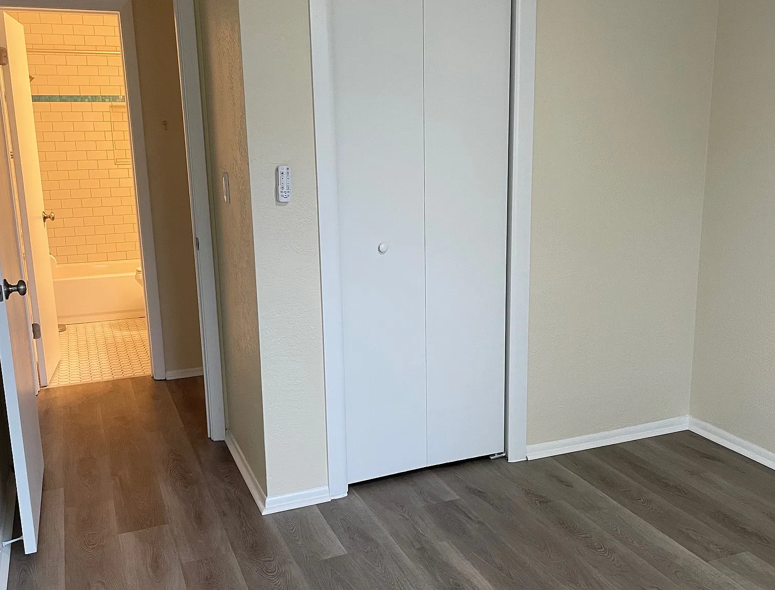 3 bed, 1297 sqft, $2,300 — Photo 3