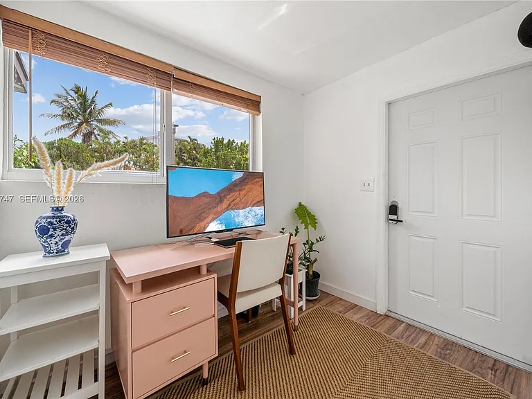2421 SW 26th Ln — Photo 20