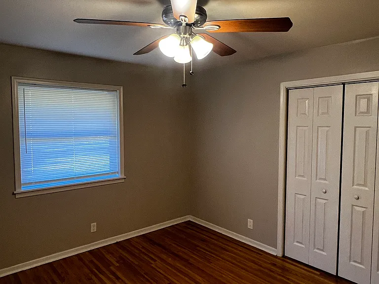 4016 Maple St — Photo 12