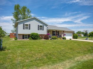 9234 E Topaz St, Effingham, IL