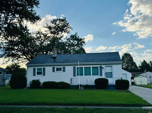 54668 28th St, South Bend, IN 46635