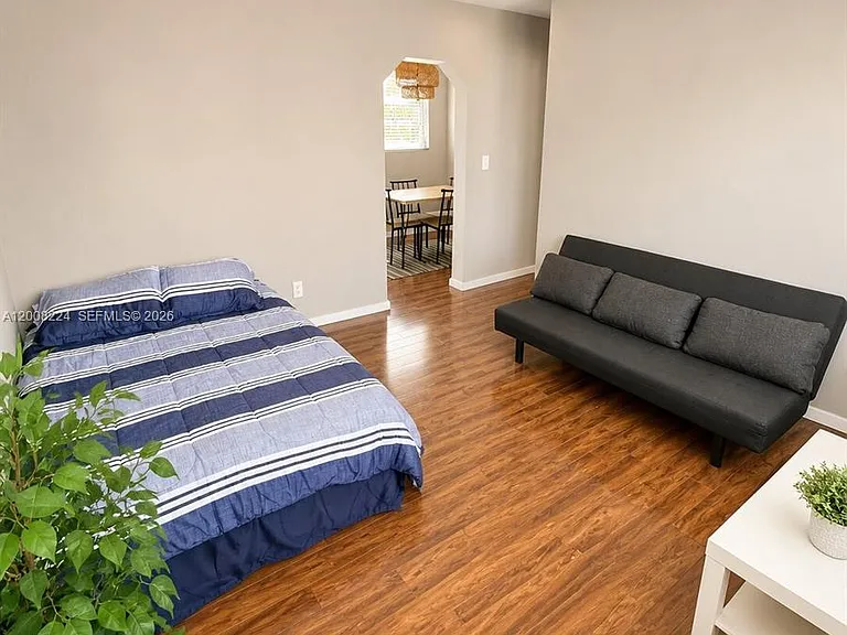 375 SW 19th Ave #1 — Photo 15