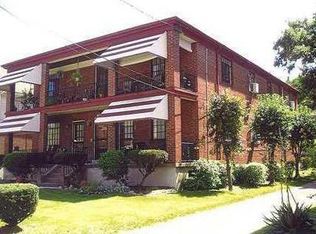 3952 Vine St APT 3, Cincinnati, OH 45217