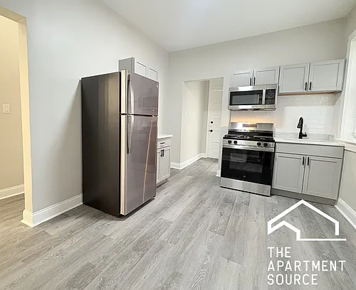 4918 S Vincennes Ave #1R Photo 1