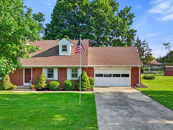 1010 Maple St, Greenwood, IN 46142