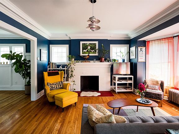 4th image of 750 Delaware St #28