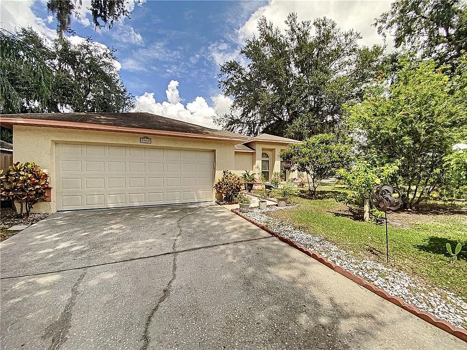 1st image of 2942 Vienna Ln
