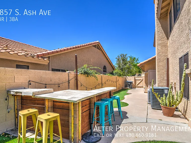 8857 S Ash Ave — Photo 23