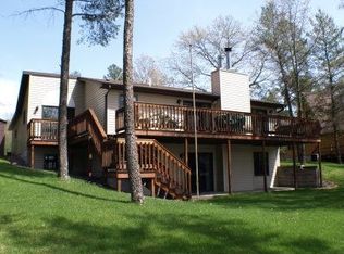 275 Warwick Ct, Nekoosa, WI 54457