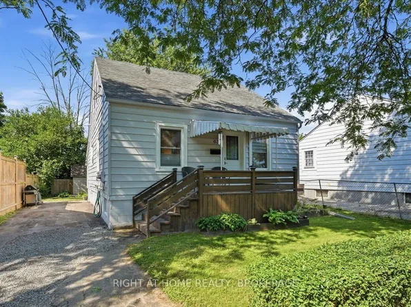 63 Plymouth Ave, Saint Catharines, ON L2R 2Y3
