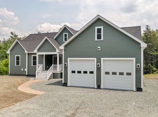 93 Woodland Acres Rd, Carroll, NH 03598