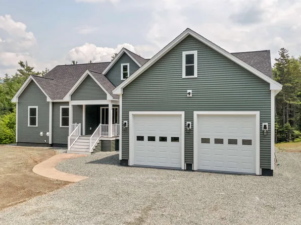 93 Woodland Acres Road, Carroll, NH 03595