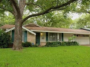 1st image of 3201 Pinecrest Dr
