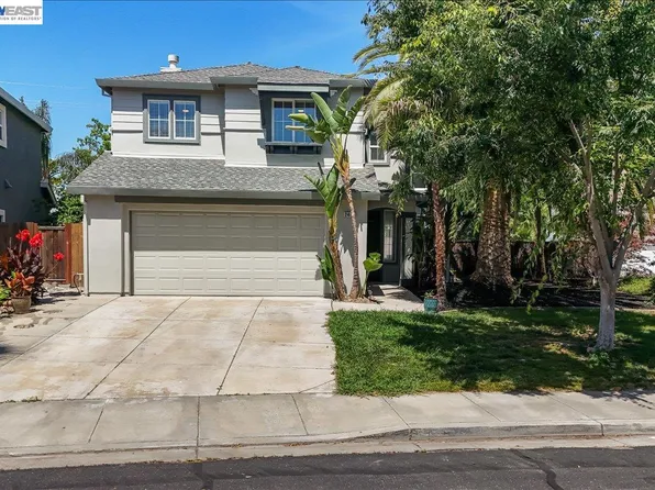2449 Almanor Dr, Tracy, CA 95304