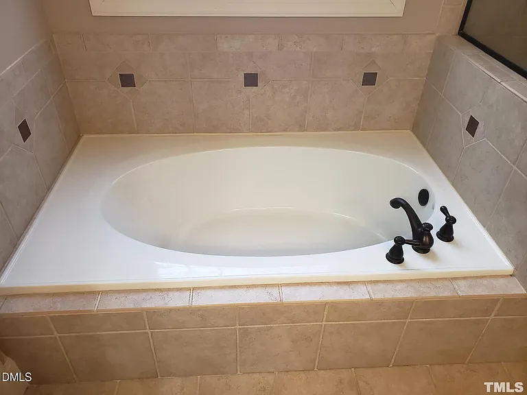 381 Carolina Oaks Ave — Photo 10