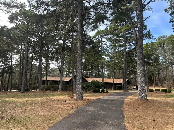216 Quarry Rd, Russellville, AR 72802