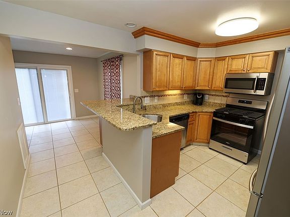 4th image of 30113 Mildred Dr