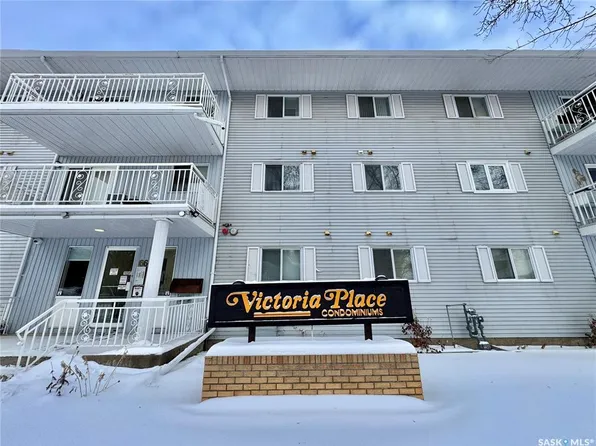 UNIT 205-66 19th STREET W, Prince Albert, SK S6V 7T6