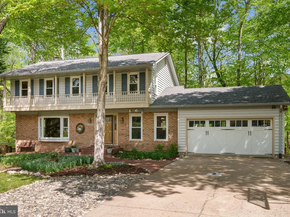 11803 Oakwood Dr, Woodbridge, VA 22192