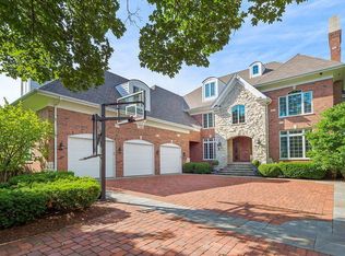 117 Eastern Ave, Clarendon Hills, IL 60514