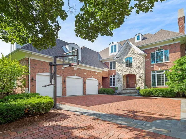 117 Eastern Ave, Clarendon Hills, IL 60514