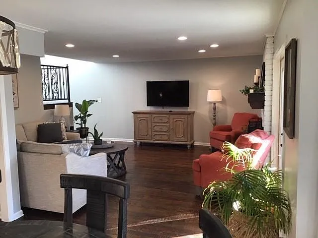 1812 Willow Point Dr — Photo 5