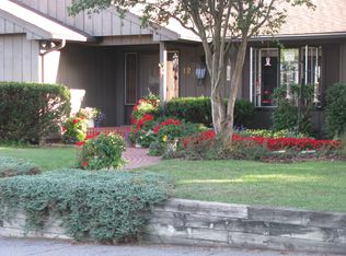 12 Summit Rd, Portage, IN 46368