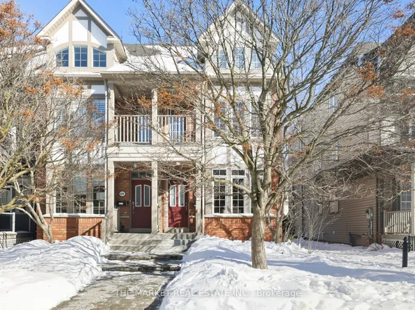 67 Winners Cir, Toronto, ON M4L 3Y7