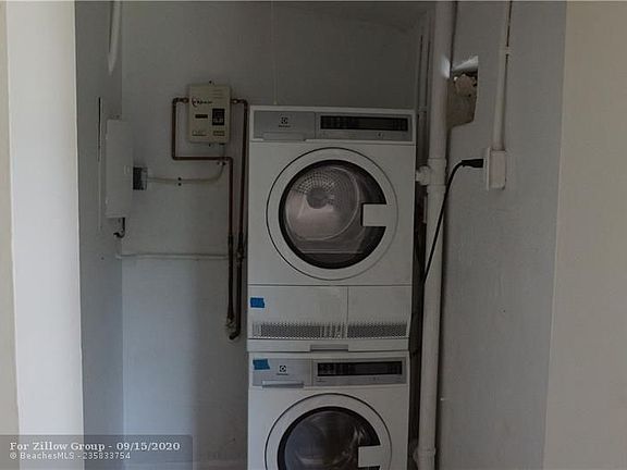 3rd image of 1801 NW 15th Pl