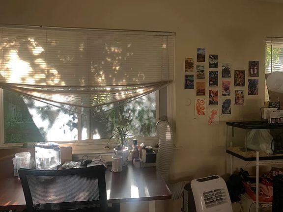 3rd image of 235 E Okeefe St APT 16